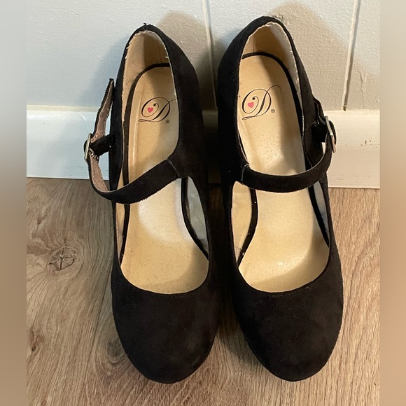 Delicious shoes cute size 8 platform heels - Picture 1 of 7